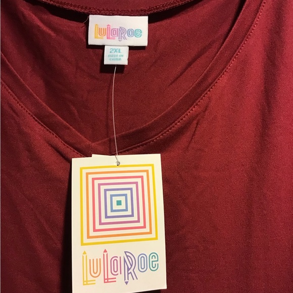 NWT Lularoe 2X Elizabeth tunic - Picture 2 of 2